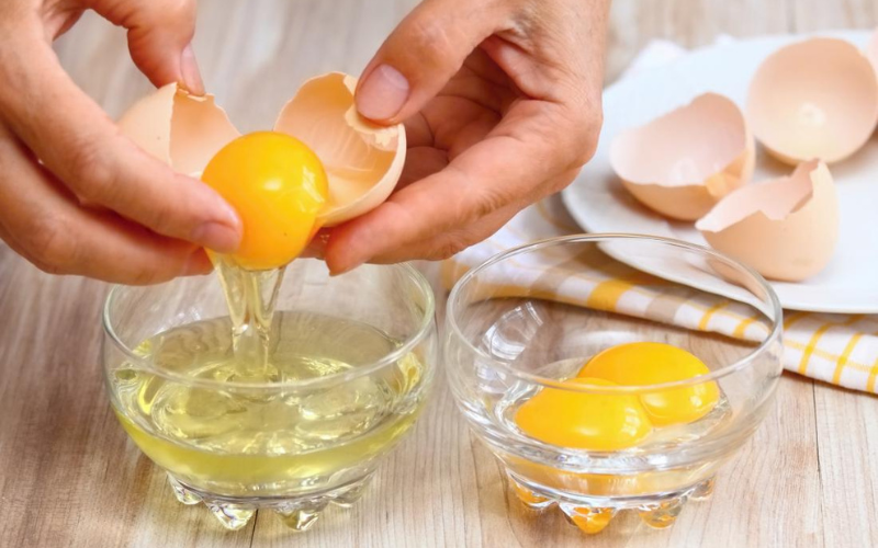 cách đắp mặt nạ trứng gà trị nám